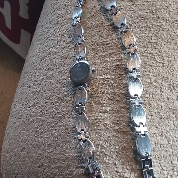 Watch bracelet set Watch Is Running - Picture 2 of 2